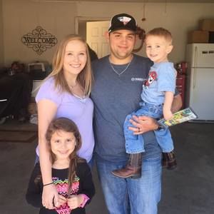 Meet your Posher, Carissa